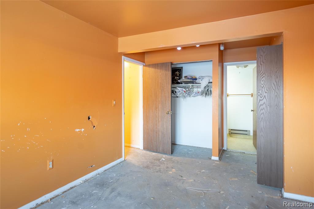 1476 W Chateau Vert Street, Ypsilanti, MI 48197 — Photo 18