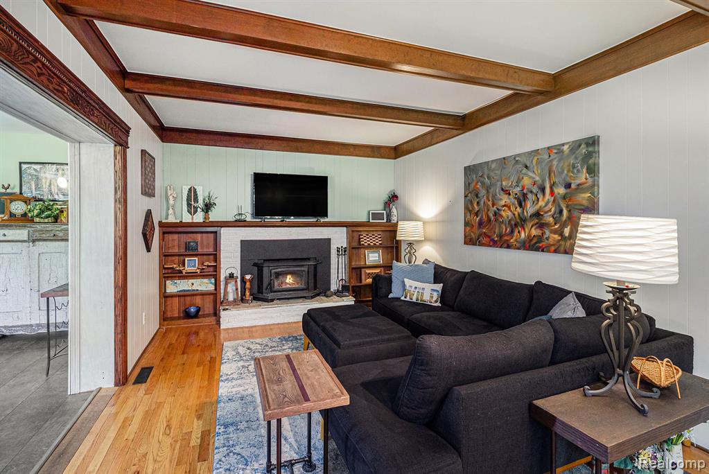13304 Pomona Drive, Fenton, MI 48430 — Photo 9