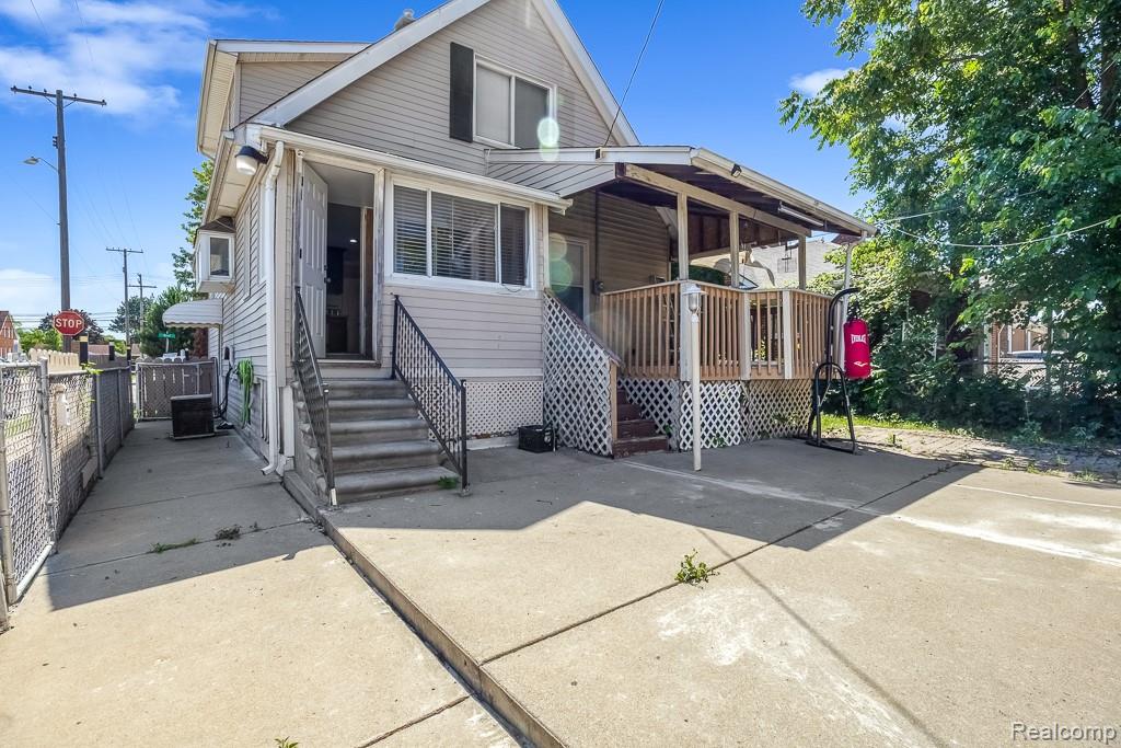 4663 Mead Street N, Dearborn, MI 48126 — Photo 2