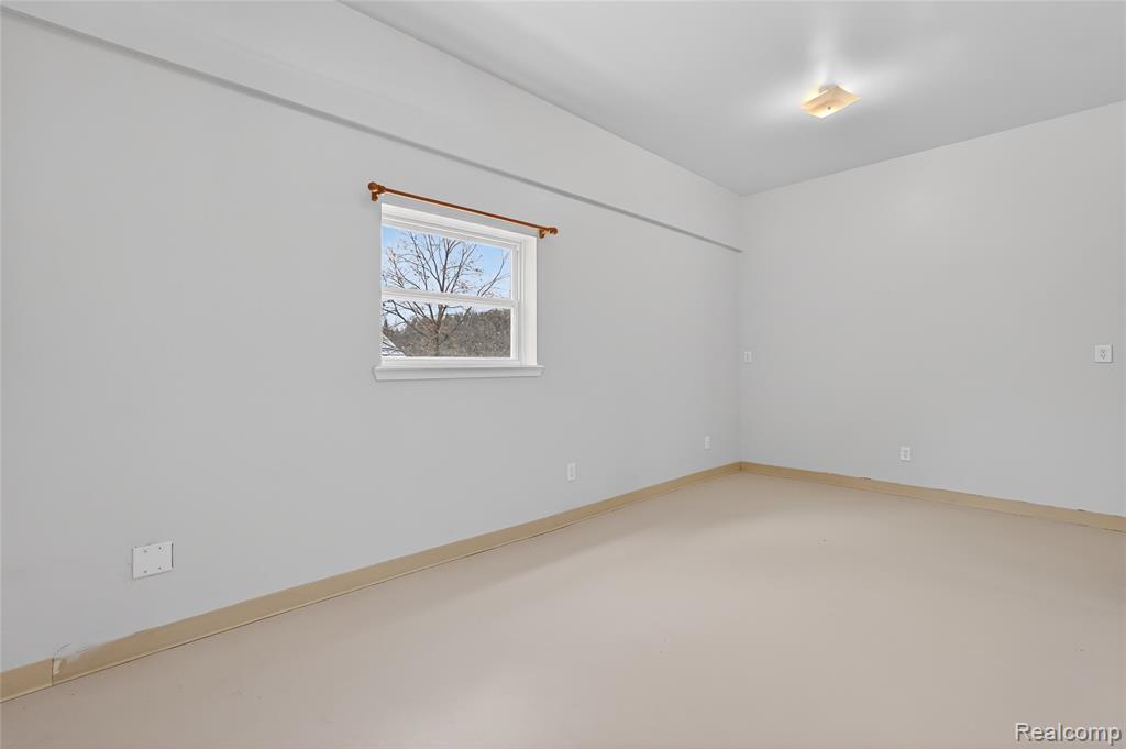 9624 Bridge Lake Road, Clarkston, MI 48348 — Photo 36