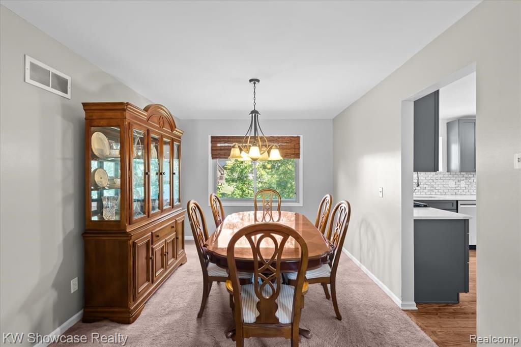 44847 Larkspur, Novi, MI 48377 — Photo 9