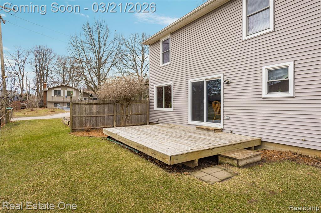 1065 Round Lake Road, White Lake, MI — Photo 21