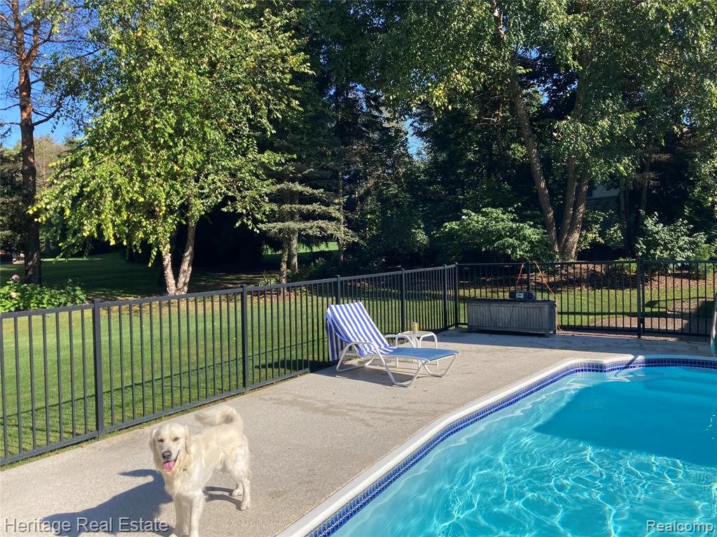174 Howland Pines Drive, Oxford, MI 48371 — Photo 6