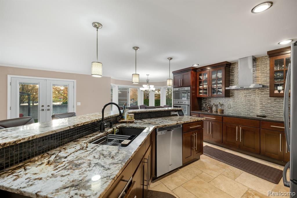 45021 Riverwoods Drive, Macomb, MI 48044 — Photo 24