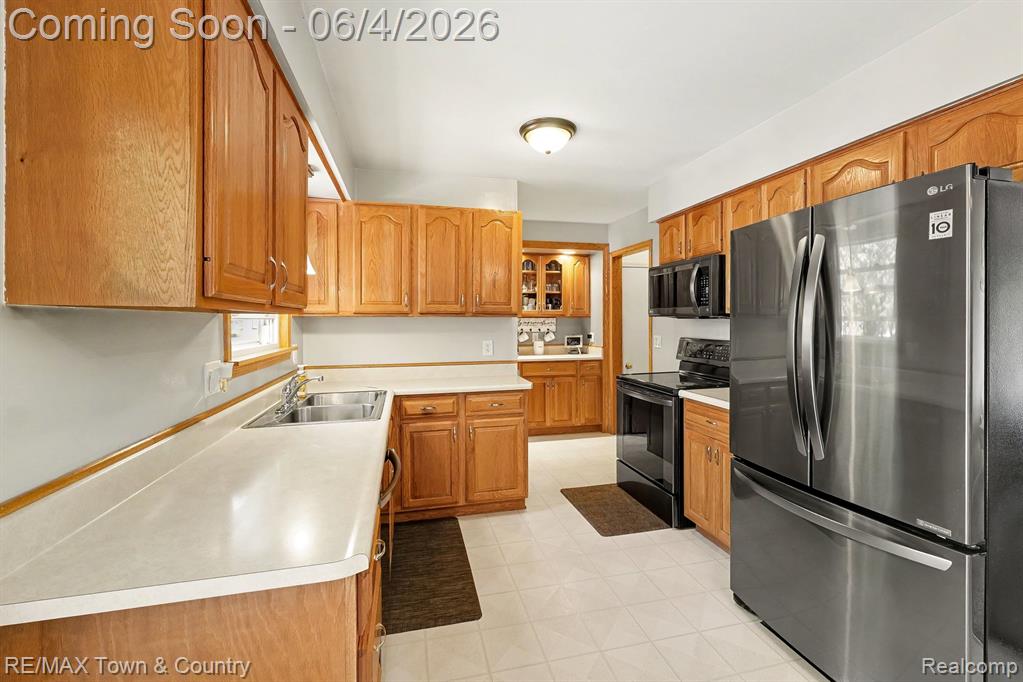 4374 Bridgeman Trail, Swartz Creek, MI 48473 — Photo 5