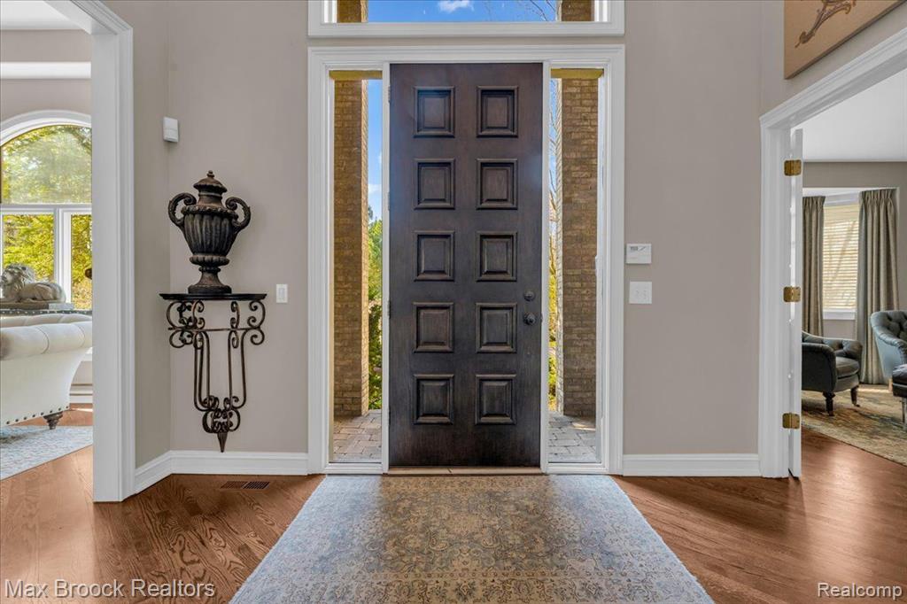 6462 W OAKS Drive, West Bloomfield, MI 48324 — Photo 3