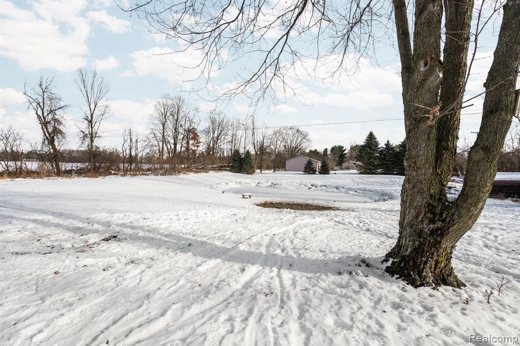 468 N Truhn Road, Fowlerville, MI 48836 — Photo 28