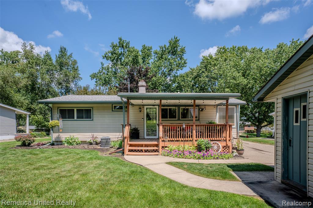 839 Sweetbriar, Milford, MI 48381 — Photo 8