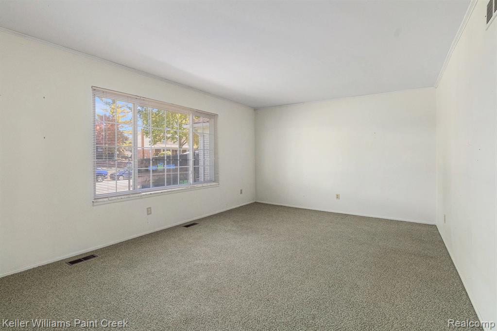 52527 Belle Vernon, Shelby Twp, MI 48316 — Photo 10