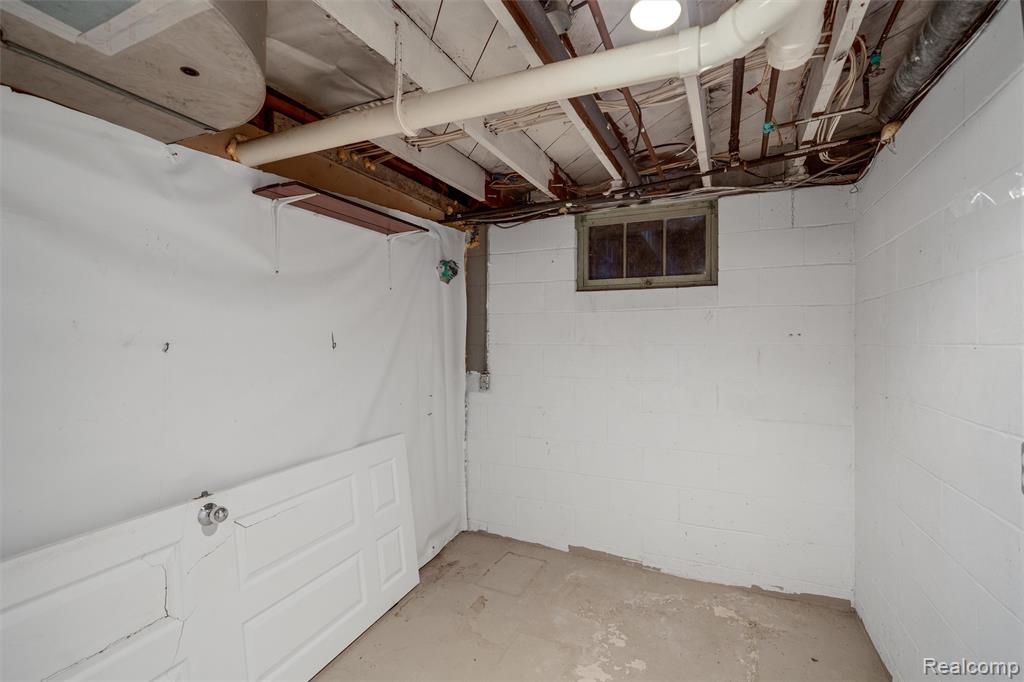590 Hillwood, White Lake, MI 48383 — Photo 30