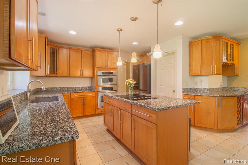 9068 Lebarron Court, Saline, MI 48176 — Photo 15