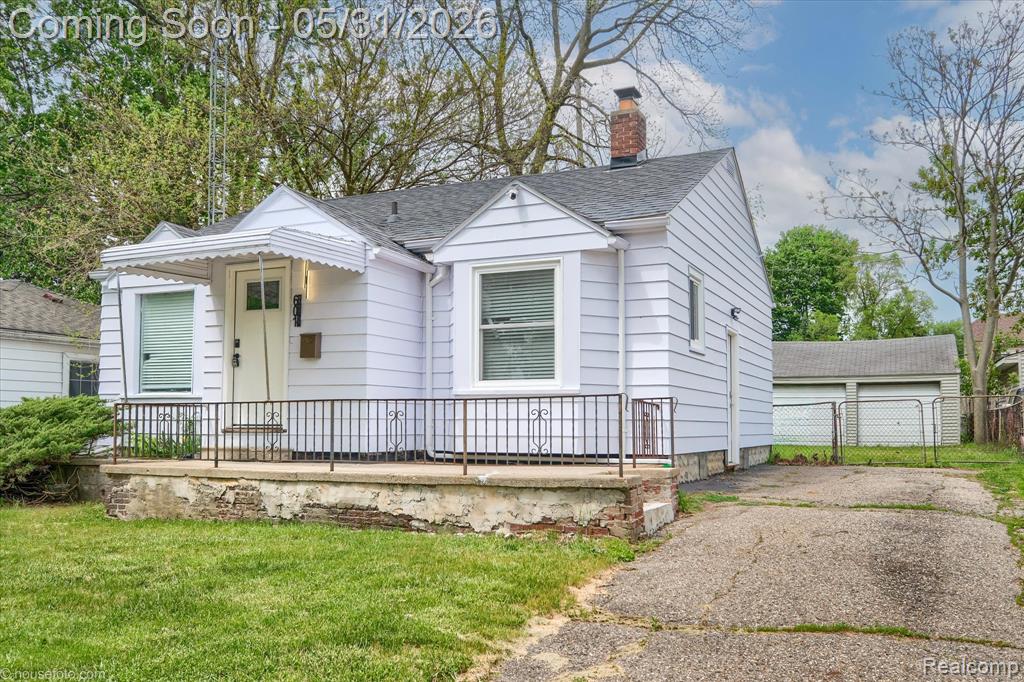 601 McKinley Avenue, Flint, MI 48507 — front exterior
