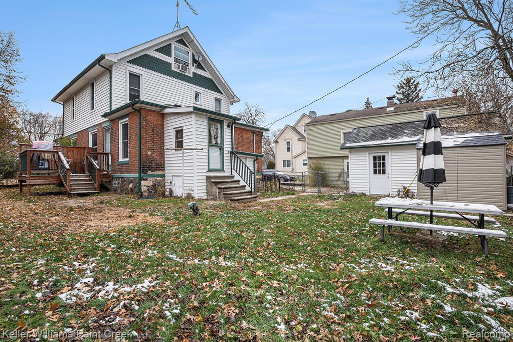 325 West Flint Street, Lake Orion, MI 48362 — Photo 19
