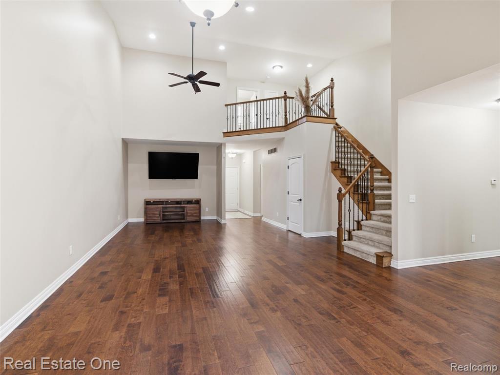 9572 Kingsway Circle, Clarkston, MI 48348 — Photo 12