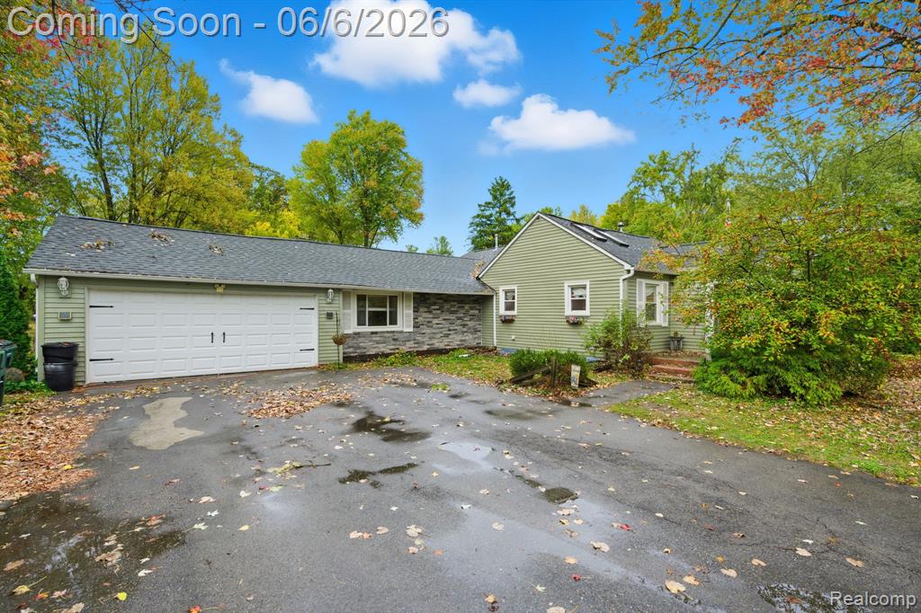 8749 Pacton Drive, Shelby Twp, MI 48317 — Photo 3