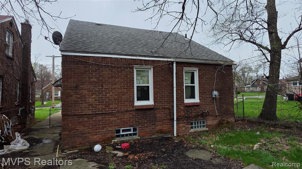 9338 Cheyenne Street, Detroit, MI 48228 — Photo 19