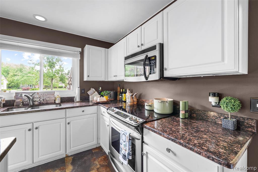 45523 Muirfield Drive, Canton, MI 48188 — Photo 15