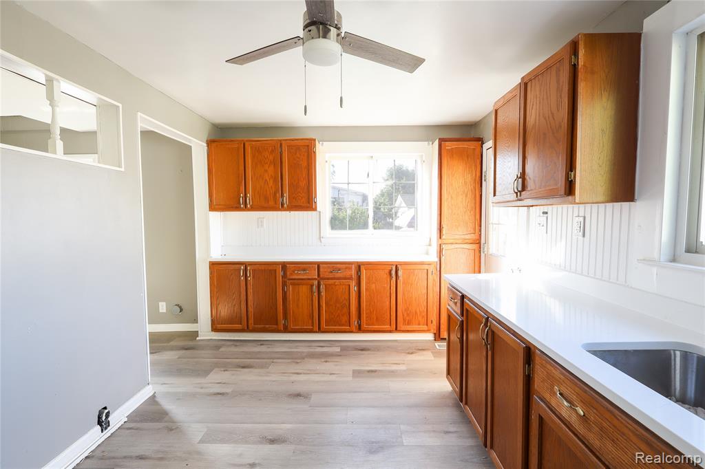 3319 Lakeview Street, Monroe, MI 48162 — Photo 8