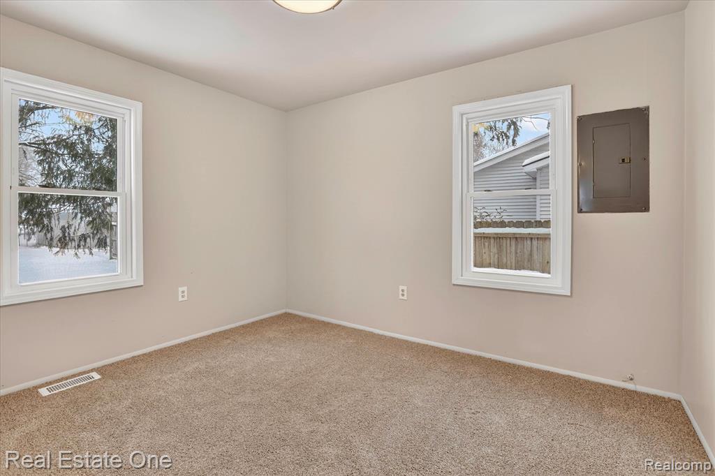3267 Mills Acres Street, Flint, MI 48506 — Photo 14