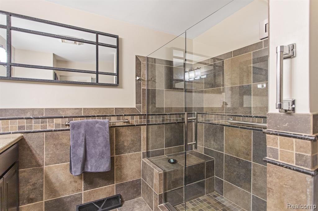199 Grand Avenue, Grand Haven, MI 49417 — Photo 55