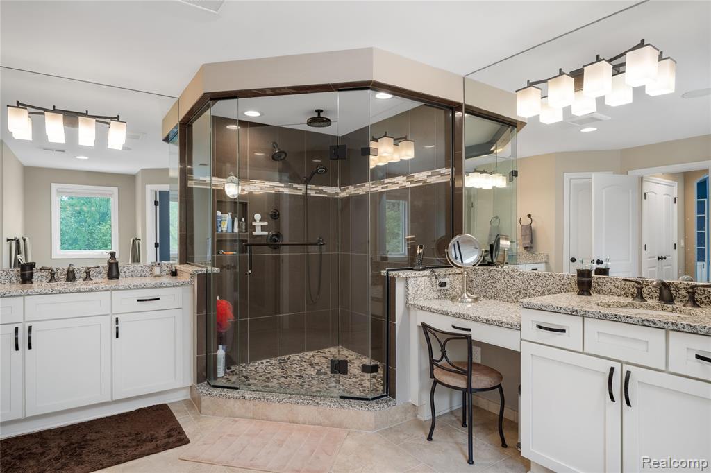 2761 Plum Creek Drive, Oakland, MI — Photo 29