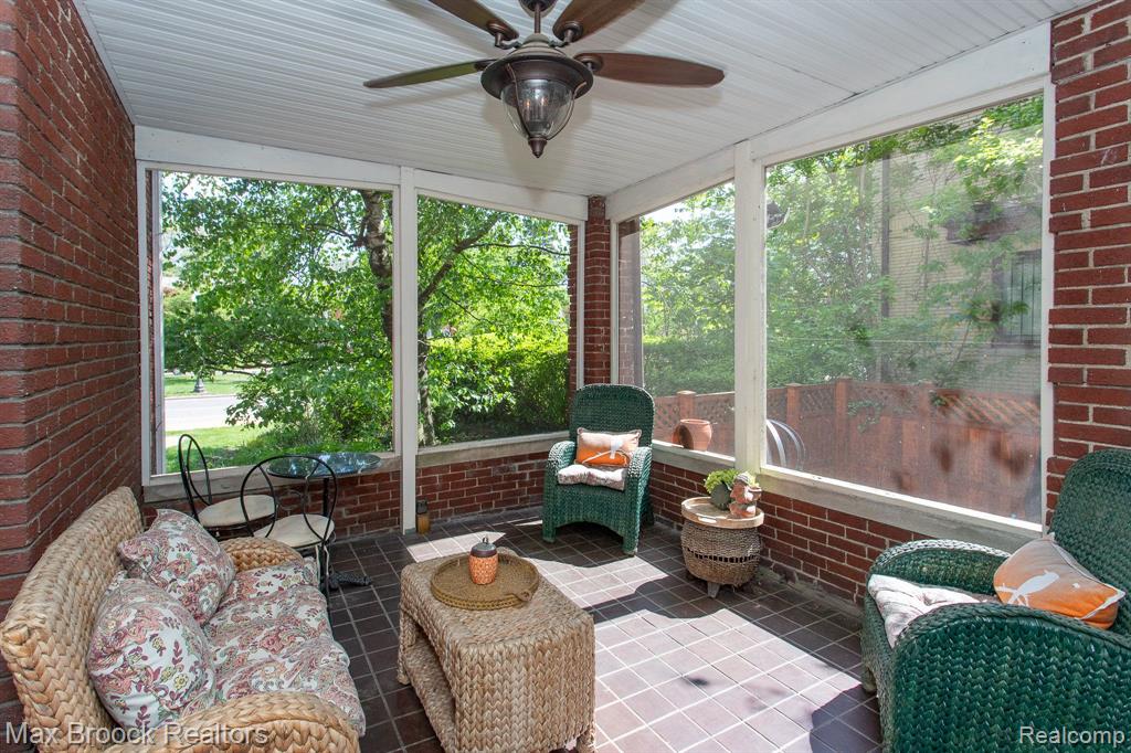 736 CHICAGO Boulevard, Detroit, MI 48202 — Photo 20