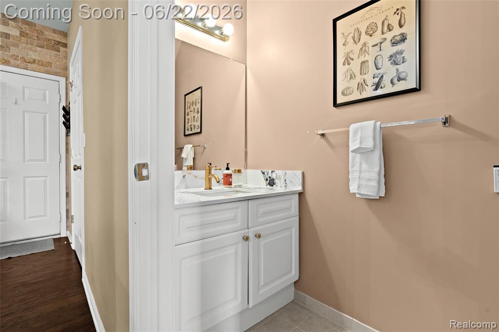 11 N Squirrel Road, Auburn Hills, MI 48326 — Photo 10
