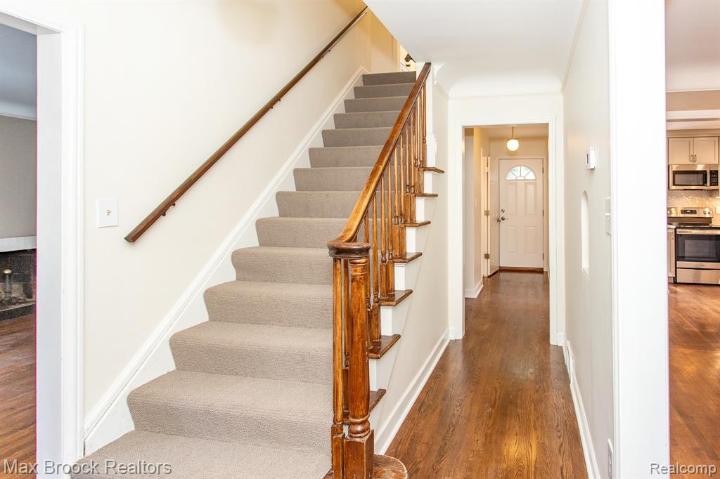 25830 Berkley Avenue, Huntington Woods, MI — Photo 19