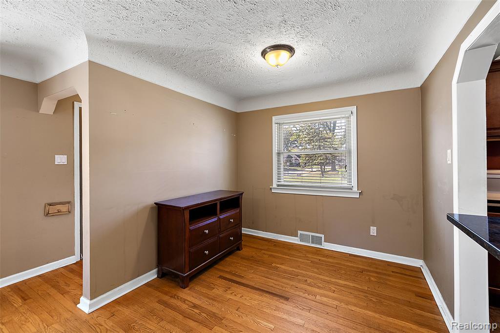 505 E Meyers Avenue, Hazel Park, MI 48030 — Photo 14