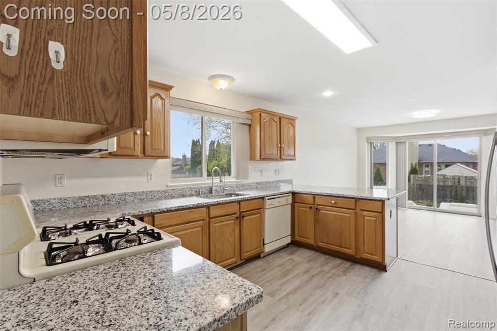 46877 Twin City Trail, Macomb, MI 48044 — Photo 12