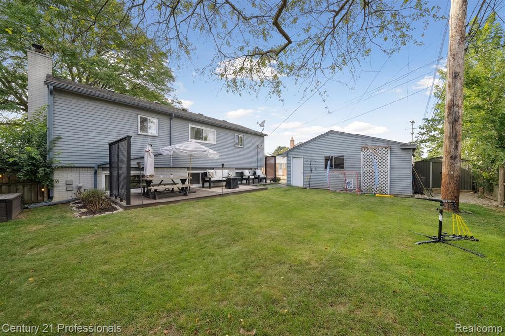 9024 Hubbard Street, Livonia, MI 48150 — Photo 36