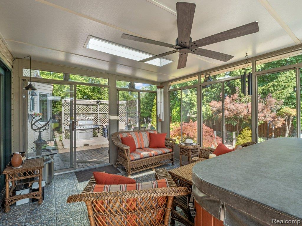 42688 Preswick Court, Van Buren, MI 48111 — Photo 12