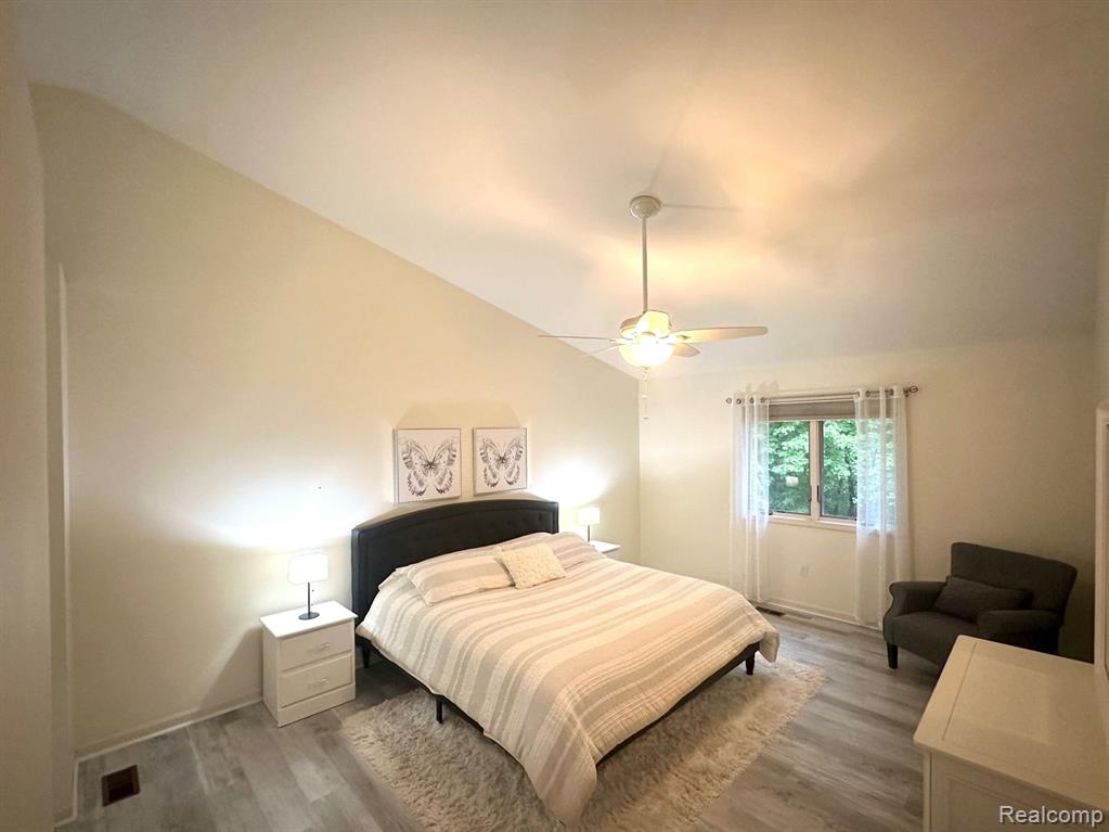 1439 DARNEL Drive, Brighton, MI 48116 — Photo 20