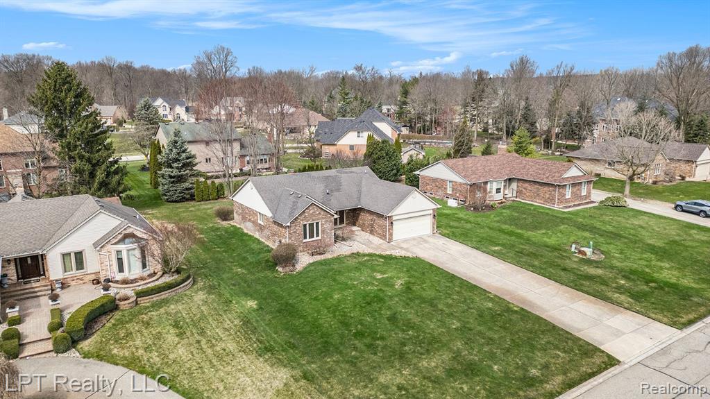 61867 WOODFIELD Way, Washington, MI — Photo 3
