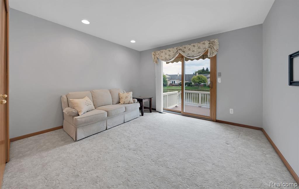 43134 Napa Drive, 35, Sterling Heights, MI 48314 — Photo 17