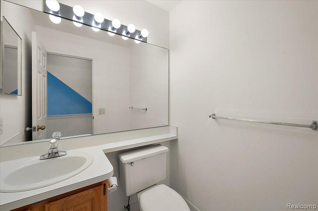 47235 SCARLET Drive S, Novi, MI — Photo 30