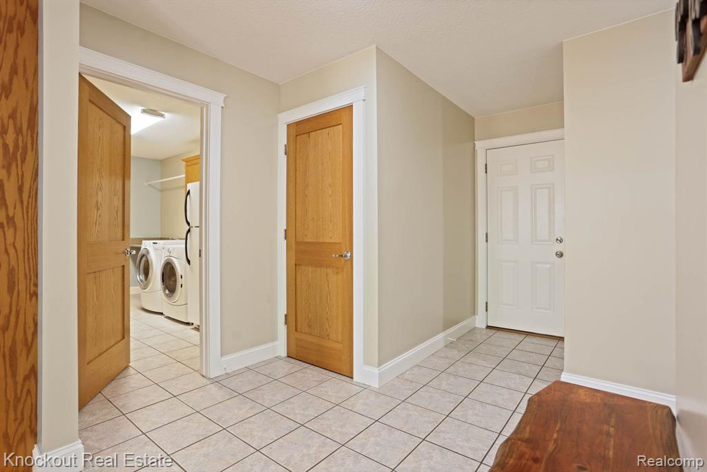 9763 BEECH TREE Lane, Frankenmuth, MI 48734 — Photo 25
