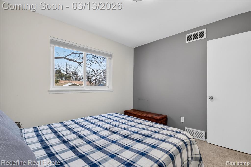 2236 Mentone Street, Wolverine Lake, MI 48390 — Photo 12