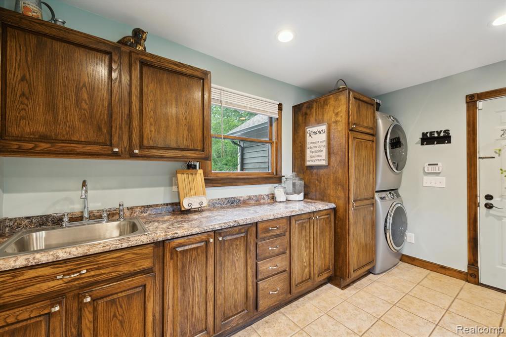 11247 Roberts Road, Stockbridge, MI 49285 — Photo 14