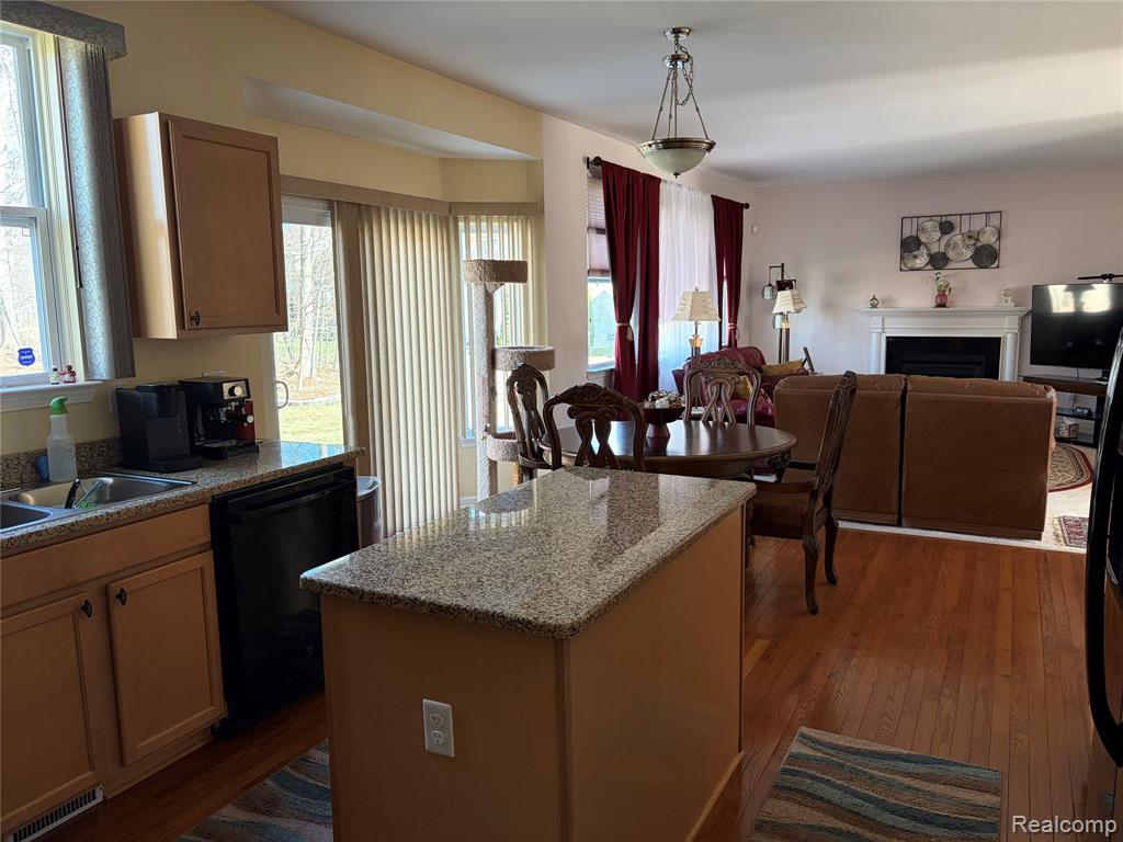 44265 Timberview Court, Belleville, MI 48111 — Photo 17