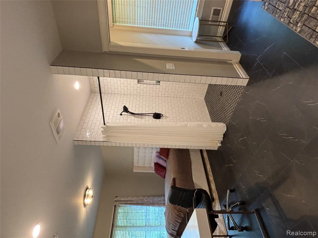 9035 N Island Drive, Flushing, MI 48433 — Photo 19