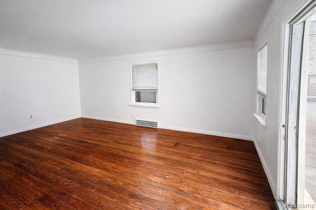 12010 Lakepointe Street, Detroit, MI, 48224