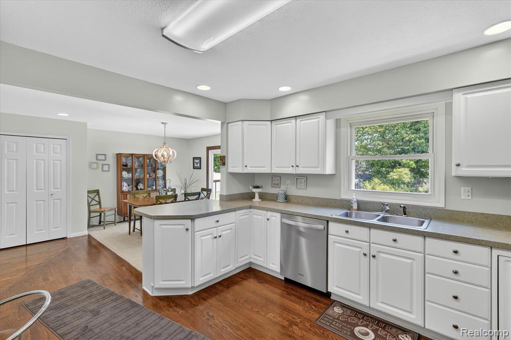 2236 Oak Shade Drive, Davison, MI 48423 — Photo 12