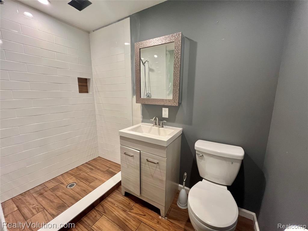 5885 Skyview Drive, Imlay City, MI 48444 — Photo 26
