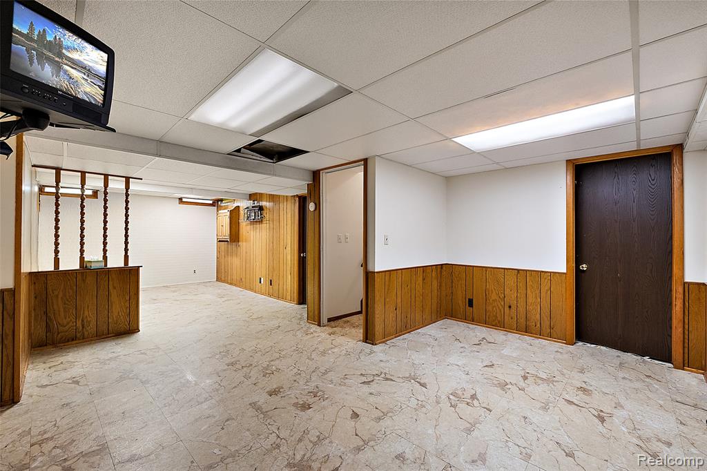 23243 Farmington Road, Farmington, MI 48336 — Photo 30