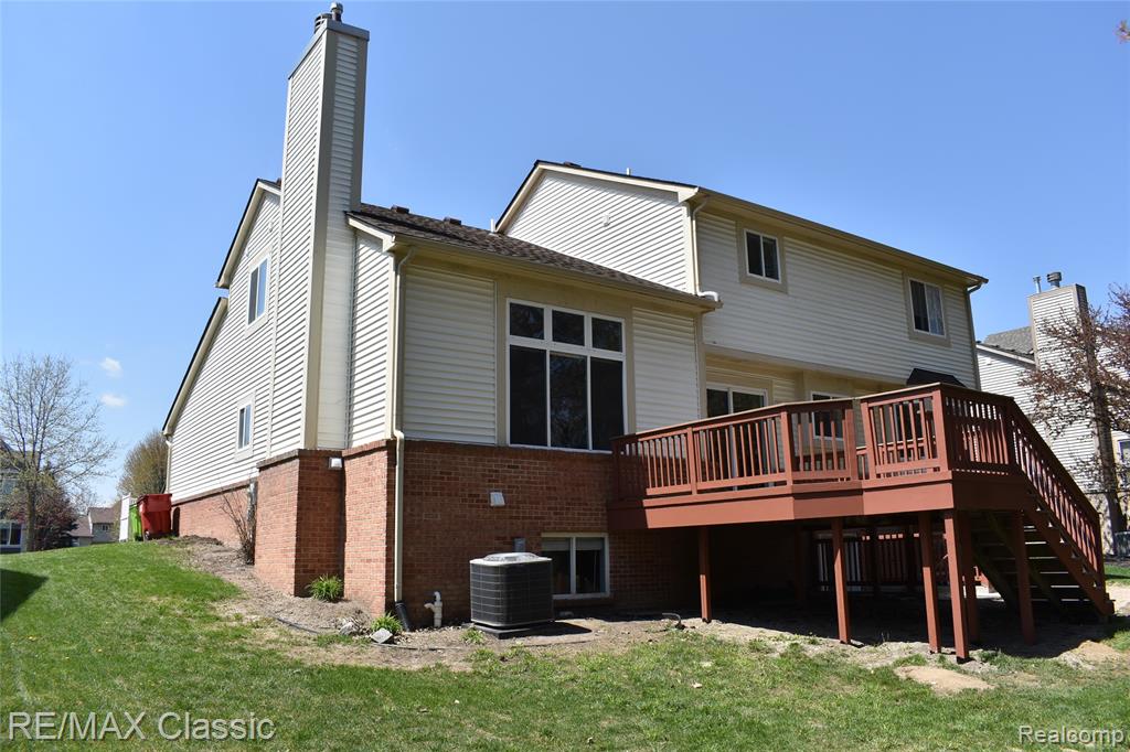 201 Columbia Drive, South Lyon, MI 48178 — Photo 5