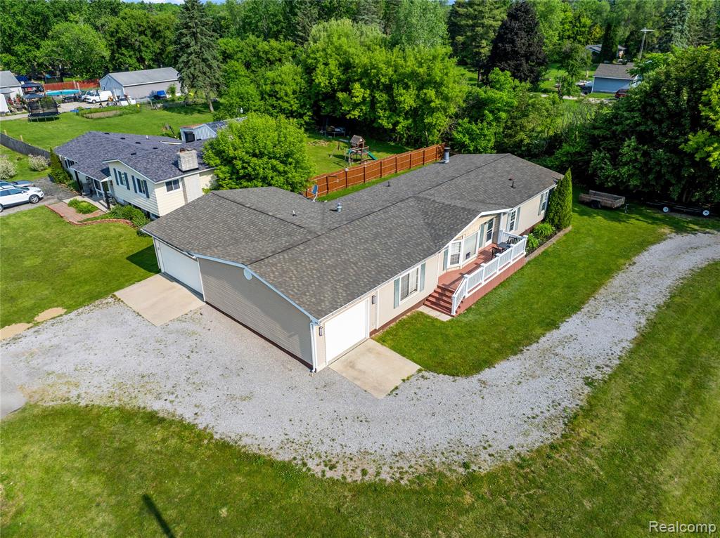 5550 Howe Road, Grand Blanc, MI 48439 — Photo 41