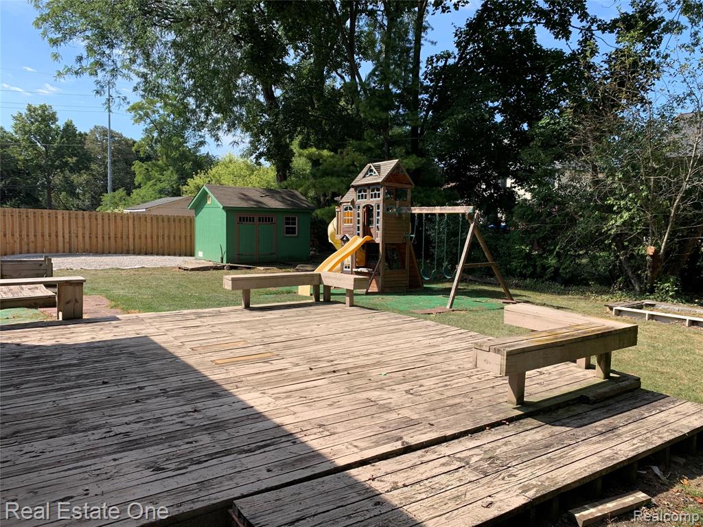 5051 FALMOUTH Drive, Troy, MI 48085 — Photo 31