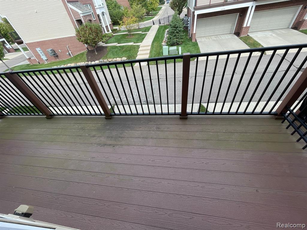 44525 Gwinnett Loop, Novi, MI — Photo 21