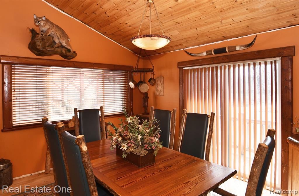 4909 ALGONQUIN Boulevard, Clarkston, MI 48348 — Photo 35